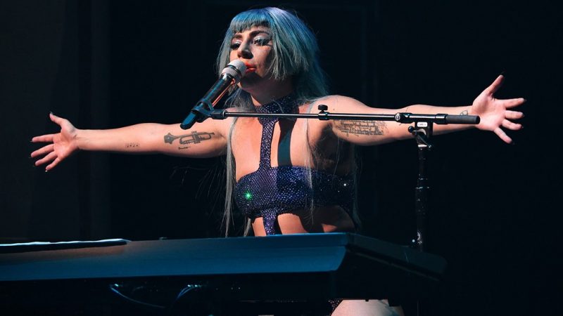 Lady Gaga – „Najzdravšou vecou, ​​ktorú môžeme urobiť, je karanténa“